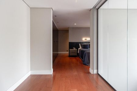 Apartamento à venda com 3 quartos, 300m² em Pompeia, São Paulo