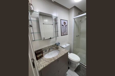 Apartamento à venda com 80m², 2 quartos e 1 vaga Apartamento à venda com 80m², 2 quartos e 1 vagaBanheiro