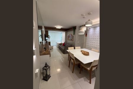 Apartamento à venda com 80m², 2 quartos e 1 vaga Apartamento à venda com 80m², 2 quartos e 1 vagaSala de Jantar