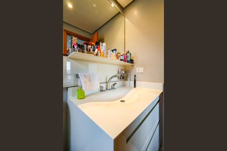 Banheiro da Suíte de apartamento à venda com 2 quartos, 103m² em Vila Suzana, São Paulo