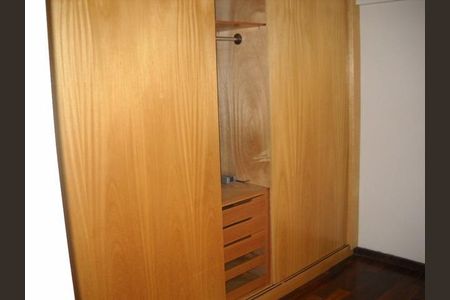 Apartamento à venda com 3 quartos, 71m² em Vila Firmiano Pinto, São Paulo