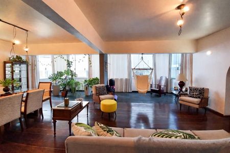 Apartamento à venda com 3 quartos, 200m² em Santo Antônio, Belo Horizonte