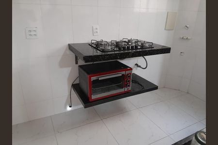 Apartamento à venda com 2 quartos, 45m² em Kennedy, Contagem