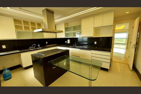 Apartamento à venda com 5 quartos, 340m² em Barra da Tijuca, Rio de Janeiro