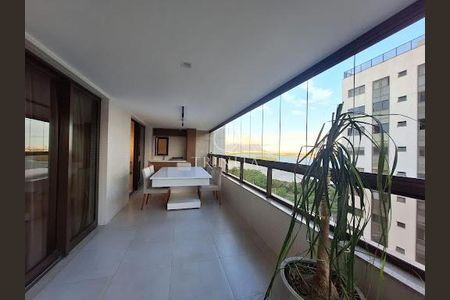 Apartamento à venda com 134m², 3 quartos e 2 vagas
