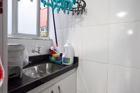Apartamento à venda com 52m², 2 quartos e 1 vaga Apartamento à venda com 52m², 2 quartos e 1 vagaCozinha e Área de Serviço