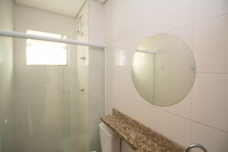 Banheiro  de apartamento para alugar com 1 quarto, 35m² em Parada Inglesa, São Paulo