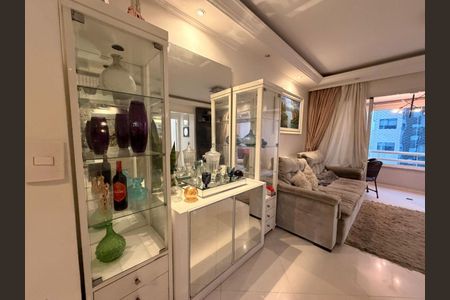 Apartamento para alugar com 103m², 4 quartos e 3 vagas