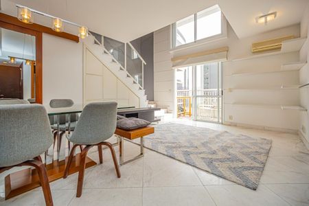 Apartamento para alugar com 75m², 1 quarto e 1 vaga
