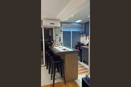 Apartamento à venda com 74m², 1 quarto e 1 vaga