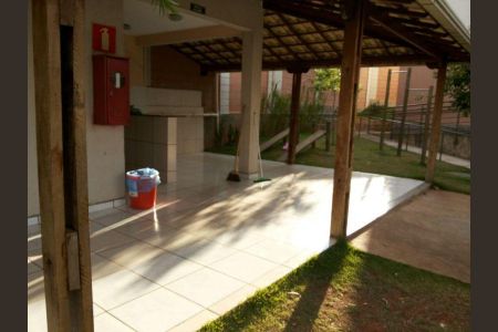 Apartamento à venda com 2 quartos, 44m² em Arvoredo II, Contagem