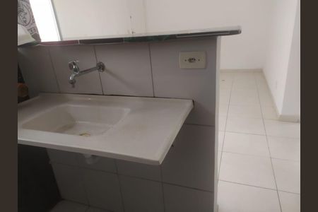 Apartamento à venda com 2 quartos, 44m² em Arvoredo II, Contagem