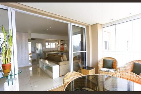 Apartamento à venda com 107m², 2 quartos e 2 vagas