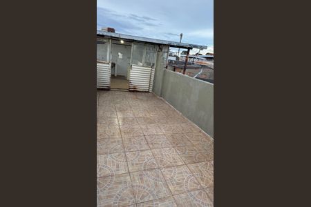 Casa para alugar com 90m², 2 quartos e sem vagaÁrea Externa