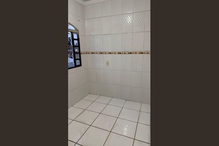 Banheiro de casa para alugar com 2 quartos, 90m² em Apolonia, Belo Horizonte