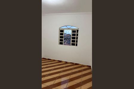 Quarto de casa para alugar com 2 quartos, 90m² em Apolonia, Belo Horizonte