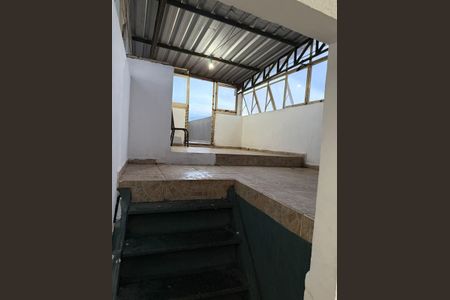 Casa para alugar com 90m², 2 quartos e sem vagaÁrea Externa