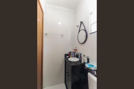 Banheiro de apartamento para alugar com 2 quartos, 41m² em Parque Guarani, São Paulo