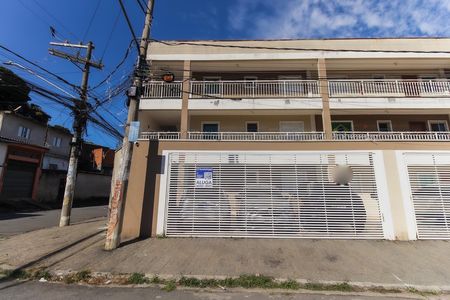 Fachada de apartamento para alugar com 2 quartos, 41m² em Parque Guarani, São Paulo