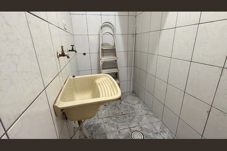 Casa à venda com 260m², 3 quartos e 2 vagas