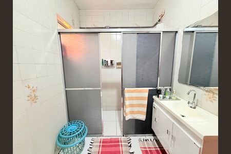 Casa à venda com 260m², 3 quartos e 2 vagas