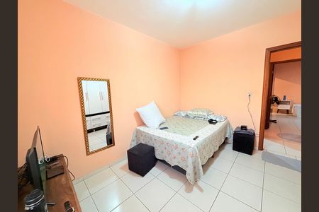 Casa à venda com 260m², 3 quartos e 2 vagas