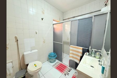 Casa à venda com 260m², 3 quartos e 2 vagas