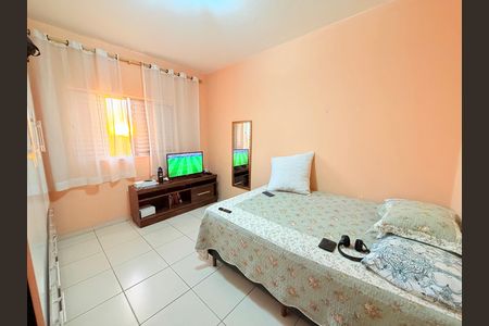 Casa à venda com 260m², 3 quartos e 2 vagas