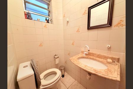 Casa à venda com 260m², 3 quartos e 2 vagas