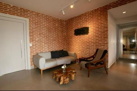 Apartamento à venda com 107m², 2 quartos e sem vaga