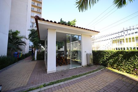 Apartamento para alugar com 41m², 2 quartos e sem vagaÁrea comum - Churrasqueira