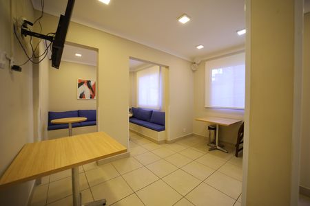 Apartamento para alugar com 41m², 2 quartos e sem vagaÁrea comum - Salão de festas