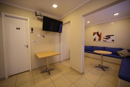 Apartamento para alugar com 41m², 2 quartos e sem vagaÁrea comum - Salão de festas