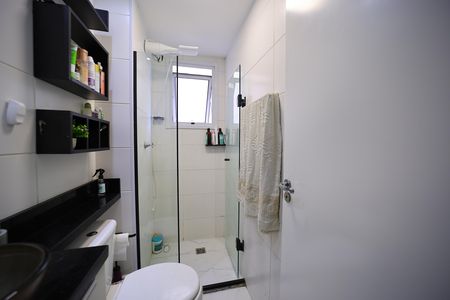 Banheiro de apartamento para alugar com 2 quartos, 41m² em Vila Buenos Aires, São Paulo