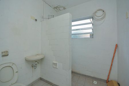 Casa para alugar com 232m², 2 quartos e sem vaga Casa para alugar com 232m², 2 quartos e sem vagaBanheiro