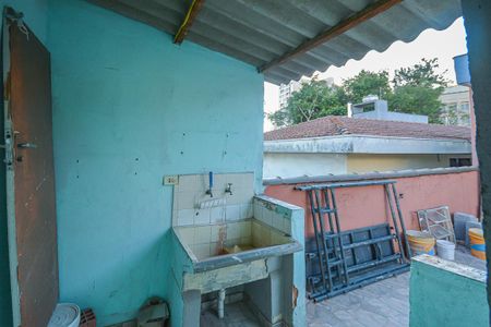 Área de serviço de casa para alugar com 2 quartos, 232m² em Vila Gea, São Paulo