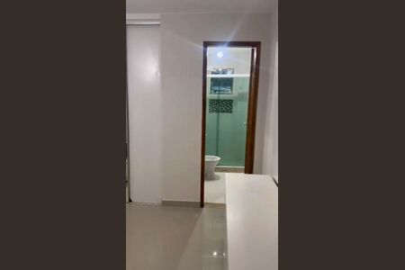 Casa de condomínio à venda com 200m², 3 quartos e 1 vaga Casa de condomínio à venda com 200m², 3 quartos e 1 vagaSuíte