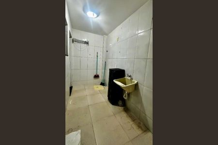 Casa de condomínio à venda com 200m², 3 quartos e 1 vaga Casa de condomínio à venda com 200m², 3 quartos e 1 vagaÁrea de Serviço