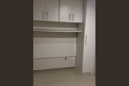 Casa de condomínio à venda com 200m², 3 quartos e 1 vaga Casa de condomínio à venda com 200m², 3 quartos e 1 vagaQuarto