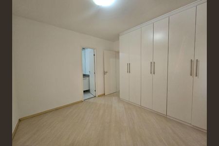 Apartamento para alugar com 2 quartos, 62m² em Alphaville Industrial, Barueri
