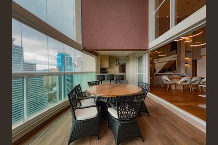 Apartamento à venda com 328m², 4 quartos e 4 vagas