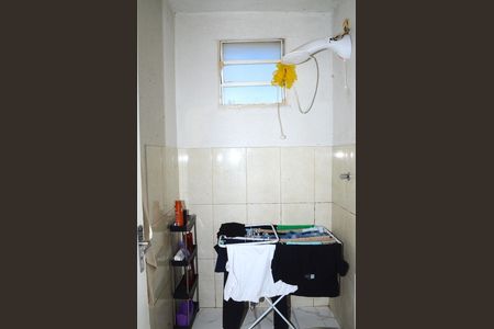 Banheiro de apartamento à venda com 2 quartos, 49m² em Vitoria, Belo Horizonte