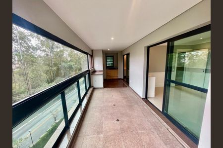 Apartamento à venda com 385m², 4 quartos e 6 vagas