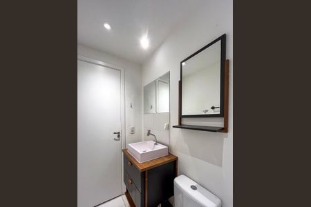 Apartamento para alugar com 30m², 2 quartos e sem vaga Apartamento para alugar com 30m², 2 quartos e sem vagaBanheiro
