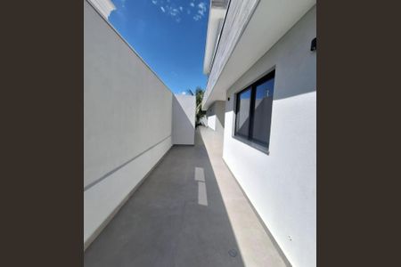 Casa de condomínio à venda com 702m², 4 quartos e 6 vagas