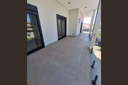 Casa de condomínio à venda com 702m², 4 quartos e 6 vagas