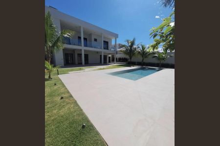 Casa de condomínio à venda com 702m², 4 quartos e 6 vagas