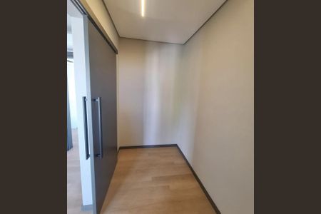 Casa de condomínio à venda com 702m², 4 quartos e 6 vagas