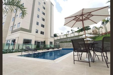 Apartamento à venda com 2 quartos, 46m² em Cabral, Contagem
