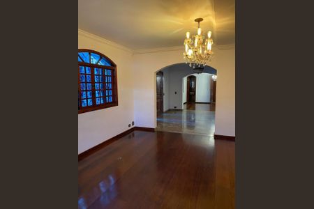 Casa à venda com 3 quartos, 240m² em Jardim Paulista, São Paulo